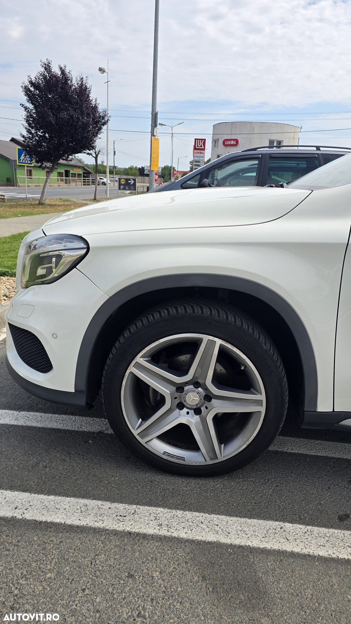 Mercedes-Benz GLA 200 7G-DCT AMG Line - 3