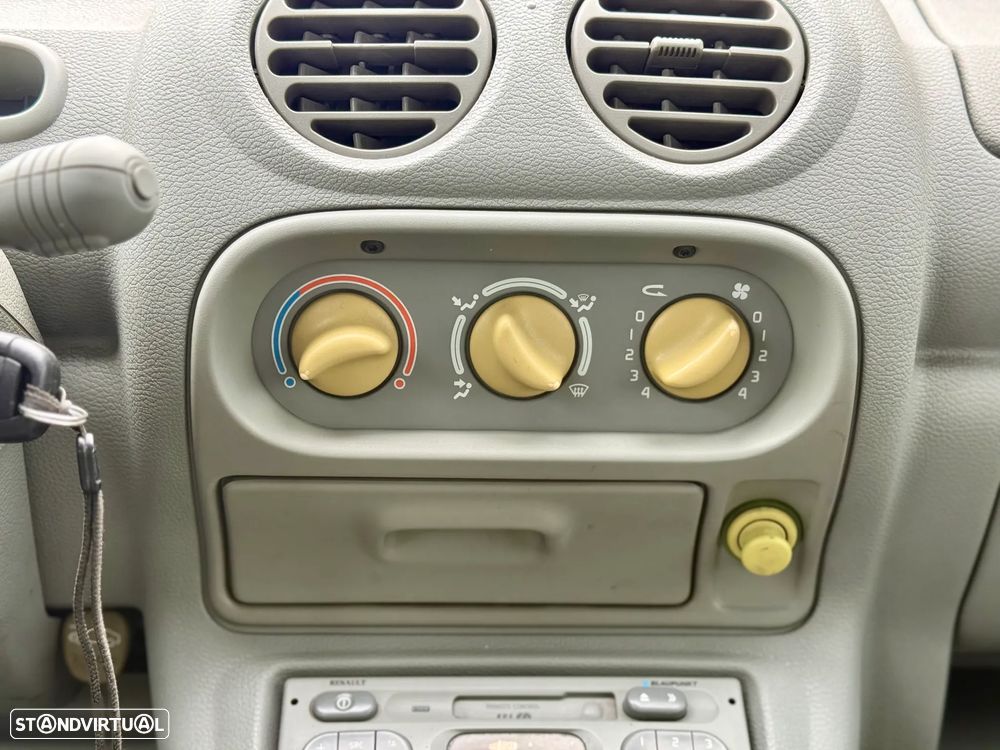 Renault Twingo 1.2 Pack - 17