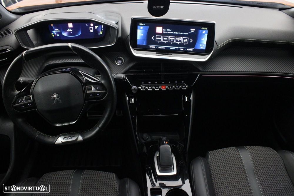 Peugeot e-2008 50 kWh GT - 9