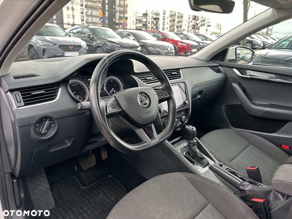 Skoda Octavia 2.0 TDI SCR Style DSG - 12