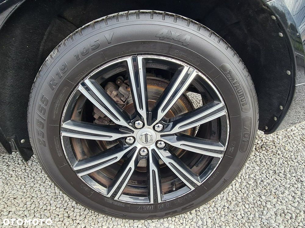 Volvo XC 60 D5 AWD Inscription - 32