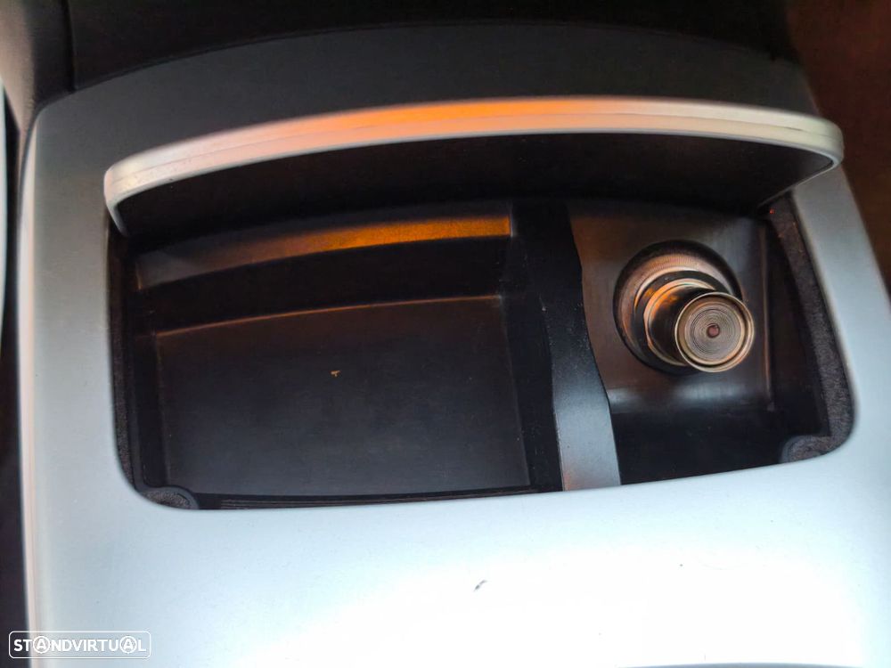 Renault Laguna 2.0 dCi Dynamique - 19