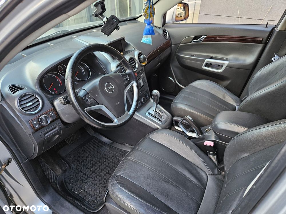 Opel Antara - 11