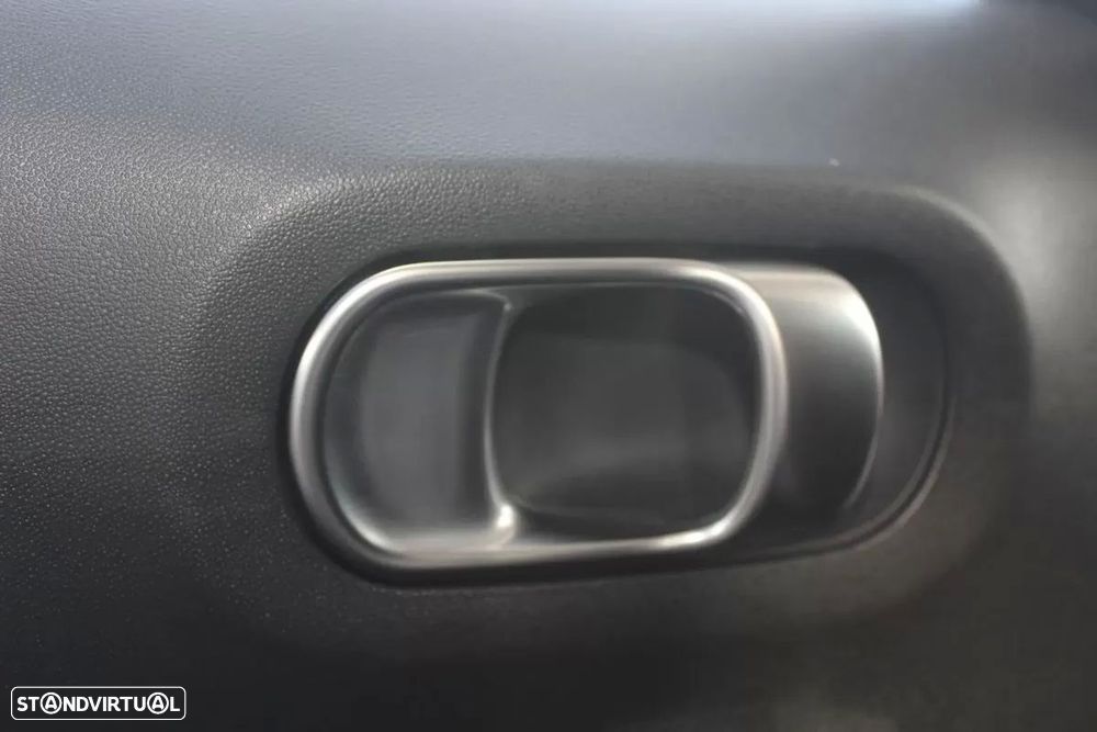 Citroën C3 1.2 PureTech Shine Pack EAT6 - 15