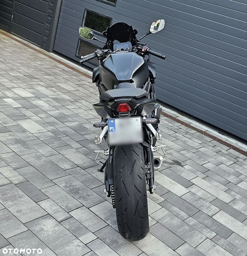 Honda CBR - 11