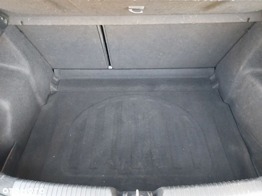 Kia Ceed 1.4 CVVT Dream Team Edition - 22