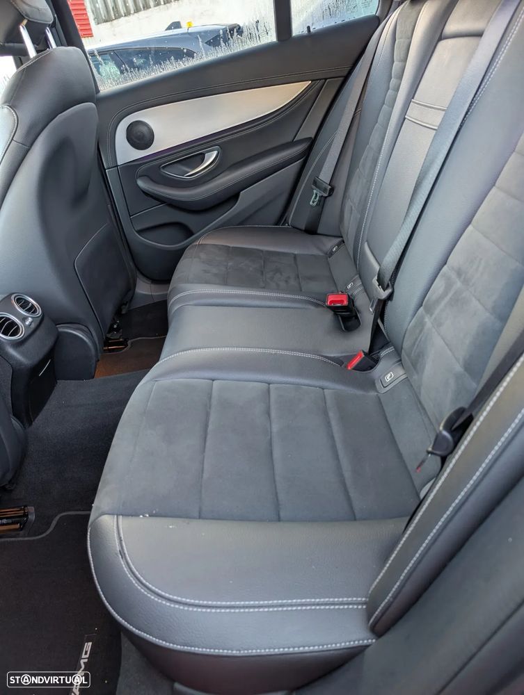 Mercedes-Benz E 300 de AMG Line - 16