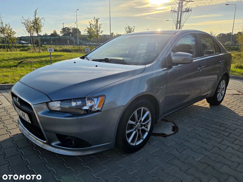 Mitsubishi Lancer 1.6 Invite - 7