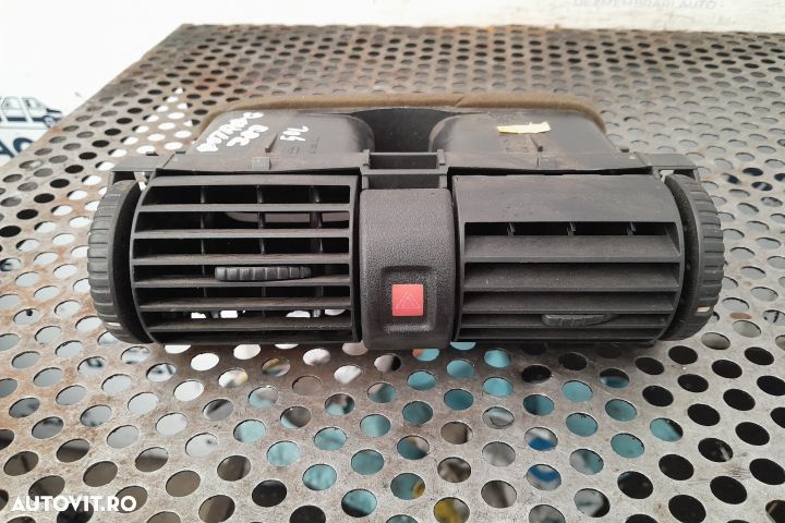 Grila ventilatie bord centru Opel Astra G [1998 - 2009] Sedan 4-usi 1 - 4