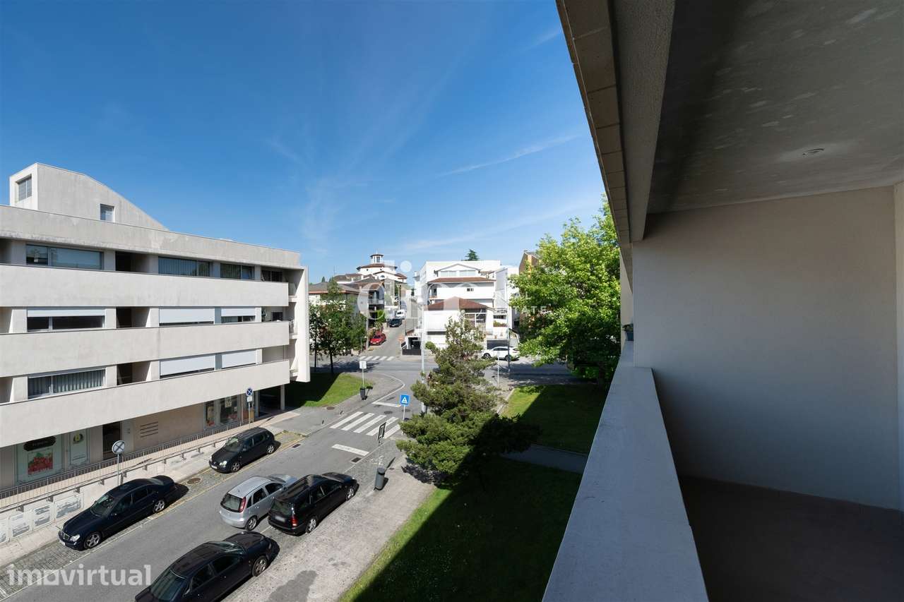 Apartamento T3 em Azurém - Grande imagem: 4/19