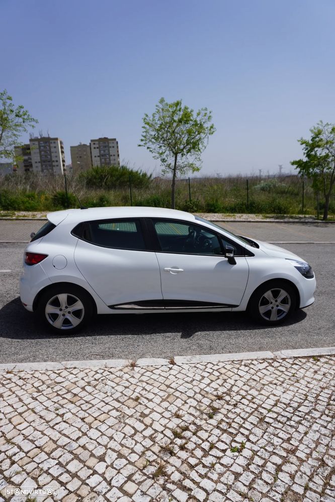 Renault Clio 0.9 TCE Dynamique S - 10
