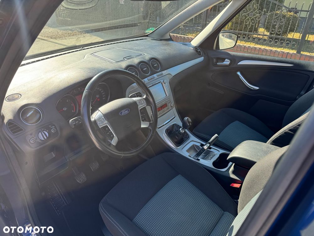Ford Galaxy - 5