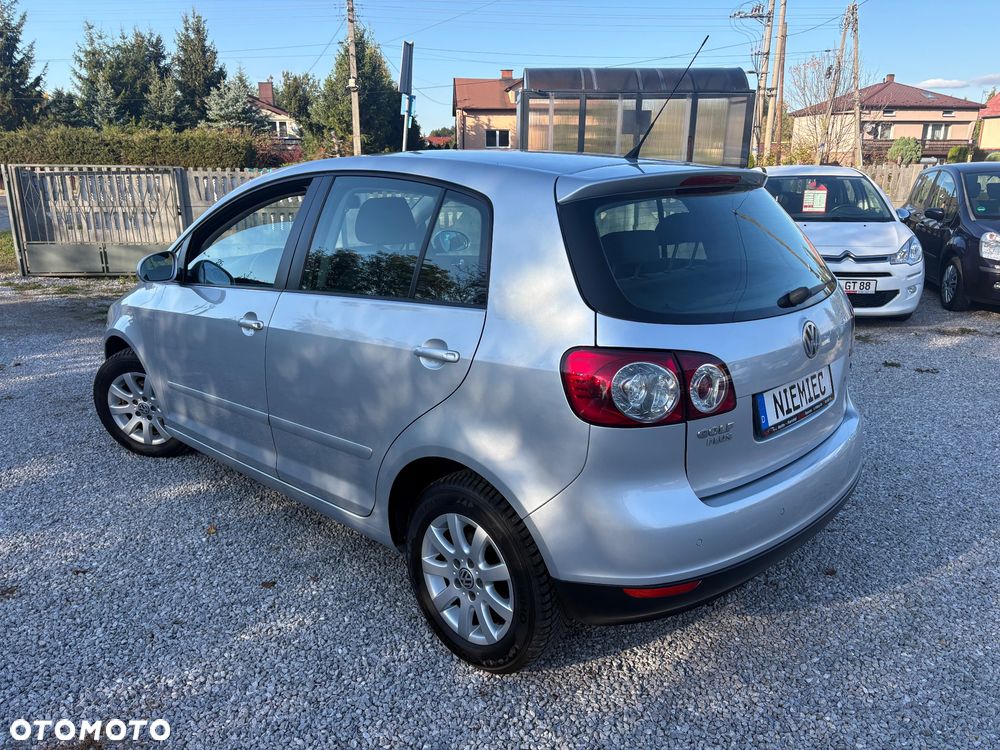 Volkswagen Golf - 15