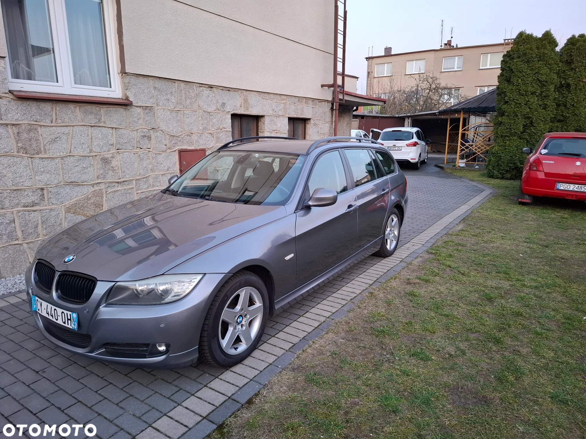 BMW Seria 3 318d DPF Touring - 10