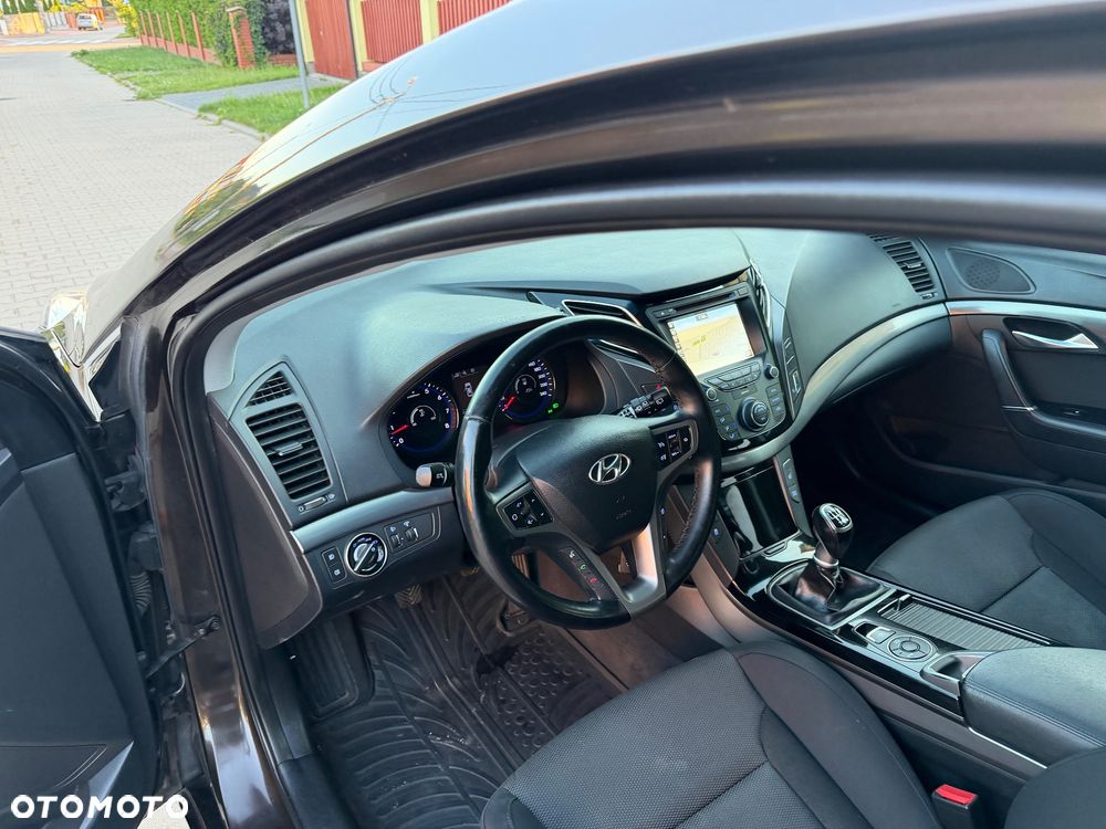Hyundai i40 i40cw 1.6 Fifa World Cup Edition - 31