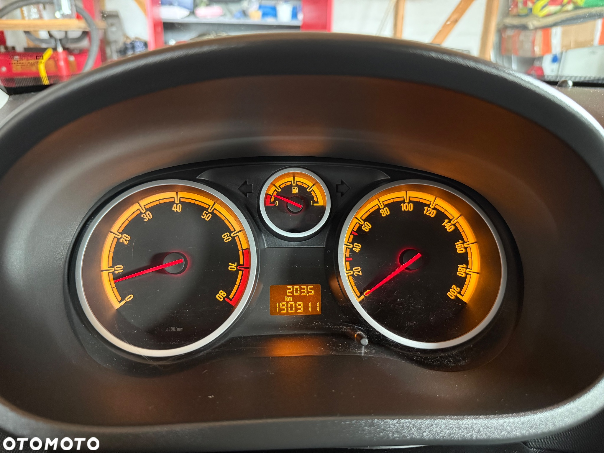 Opel Corsa 1.4 16V Color Edition - 11