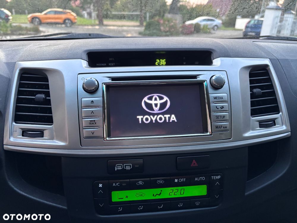 Toyota Hilux 3.0 D-4D SR5-X - 11