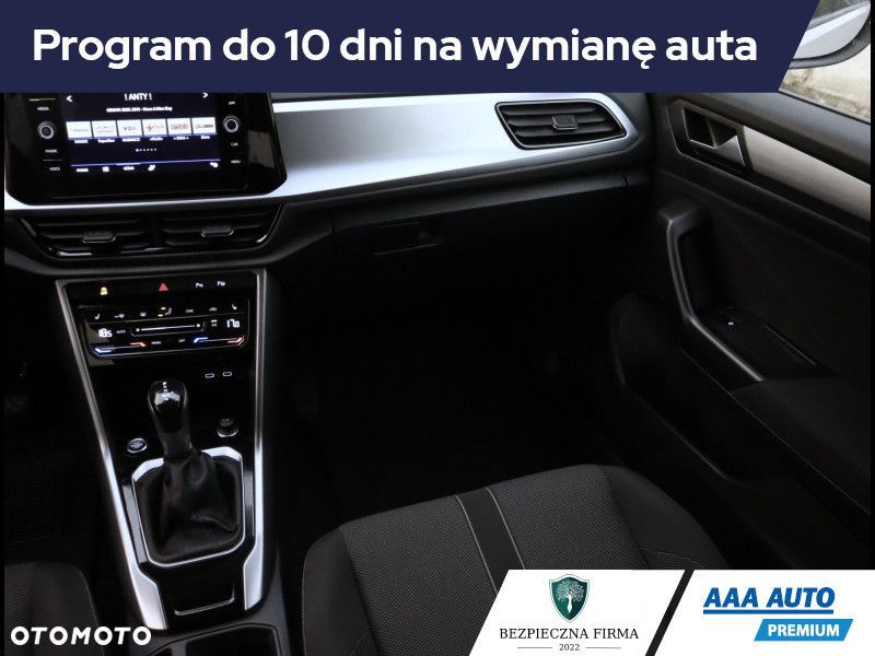 Volkswagen T-Roc - 9