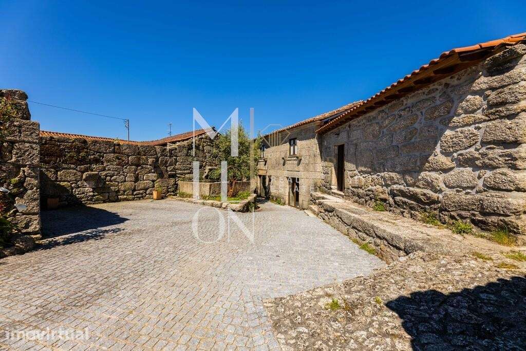Venda de Quinta Histórica em Soutelo, Vieira do Minho - Grande imagem: 2/51