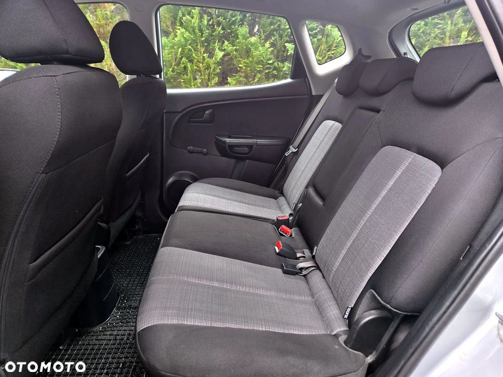 Kia Venga 1.6 XL - 6