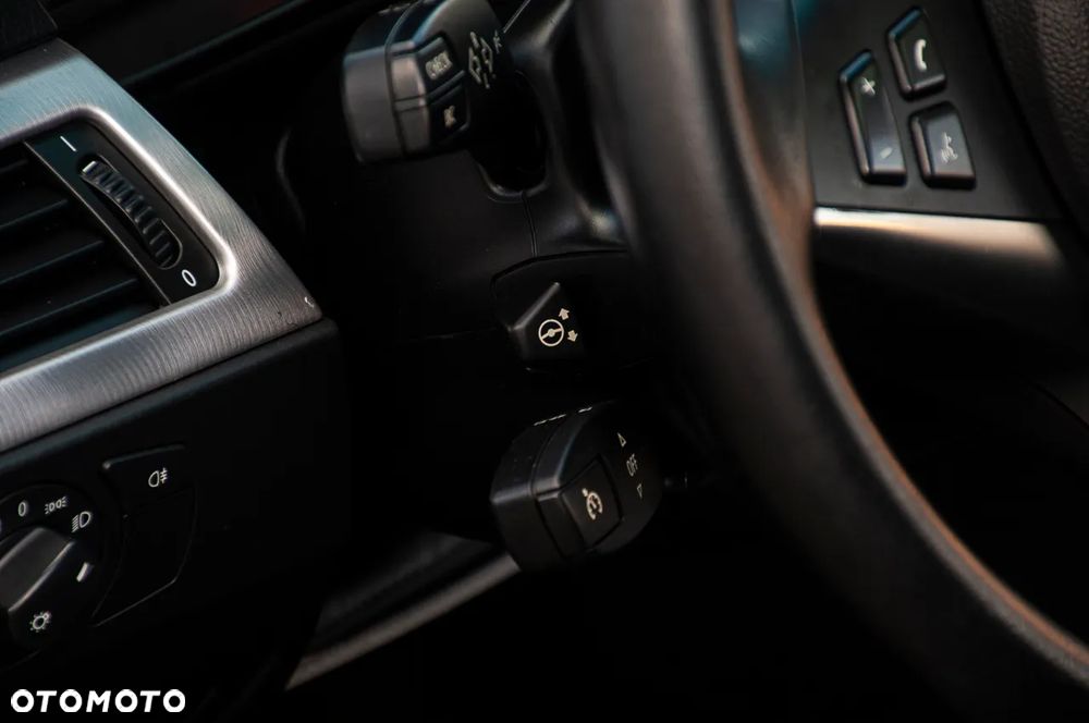 BMW Seria 5 - 29