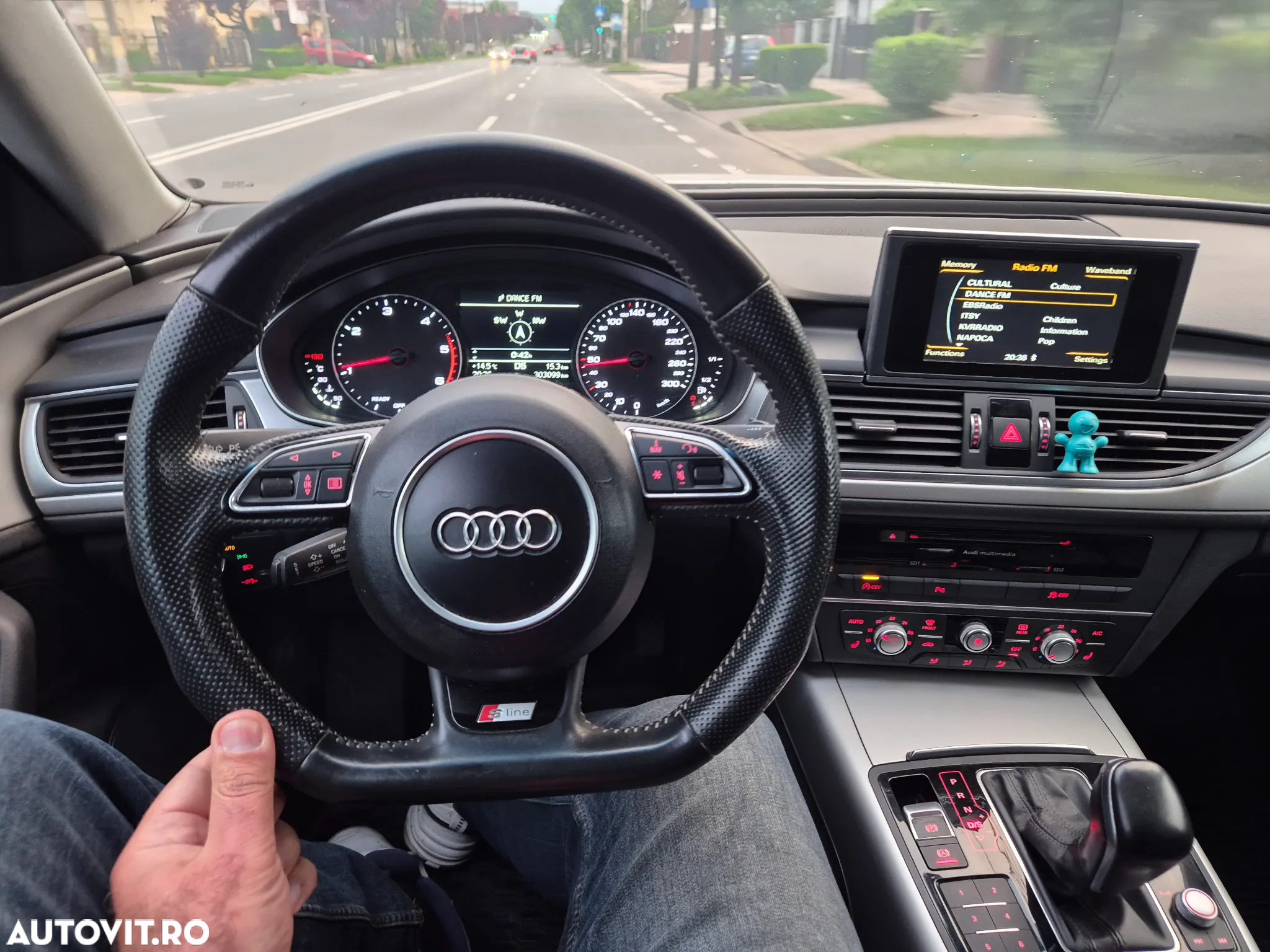 Audi A6 Avant 2.0 TDI Ultra S tronic - 2