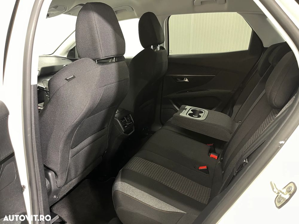 Peugeot 3008 PureTech 130 Stop & Start Active - 11