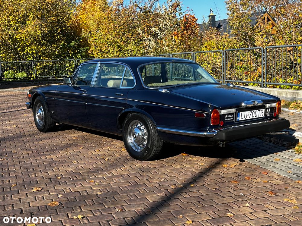 Jaguar XJ - 6