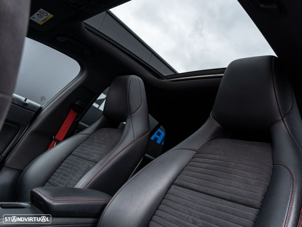 Mercedes-Benz CLA 45 AMG - 27