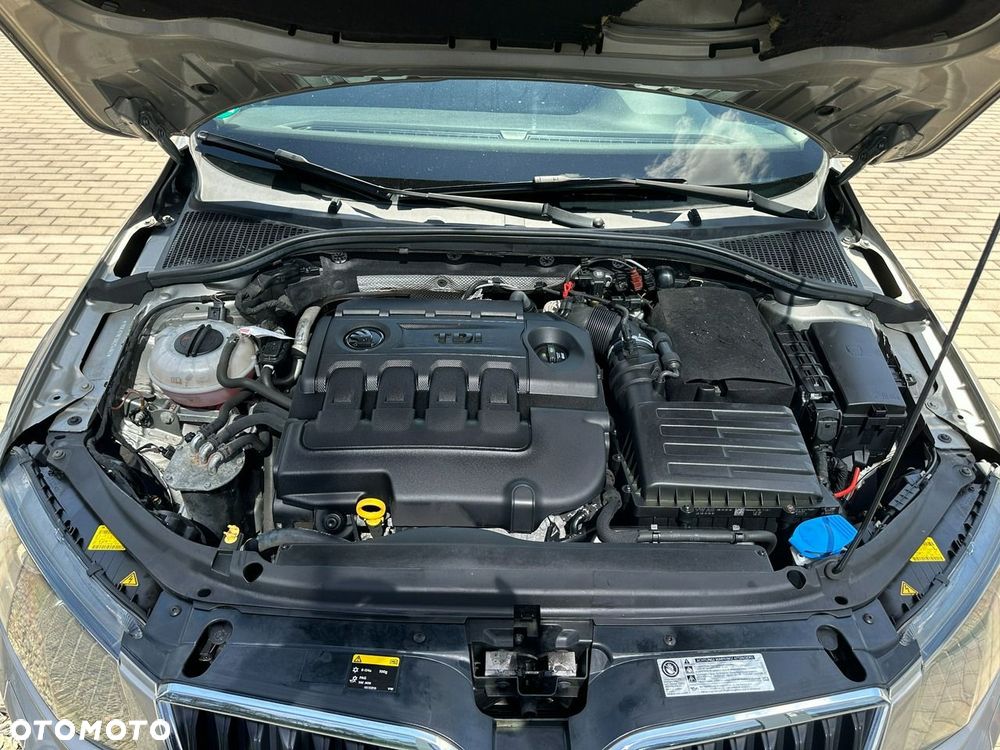 Skoda Octavia Scout 2.0 TDI 4x4 DSG - 31