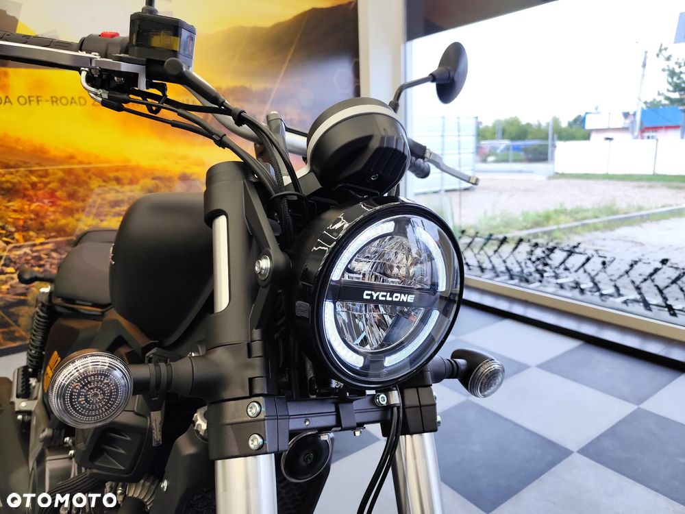 Junak M12 - 10