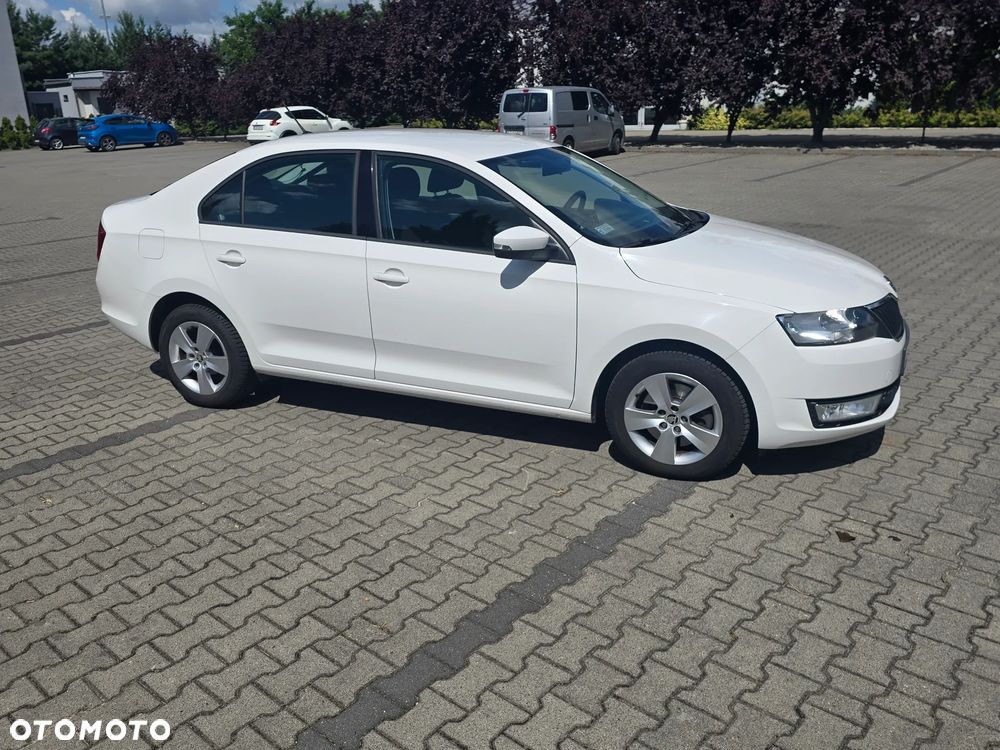 Skoda RAPID 1.2 TSI Ambition - 2