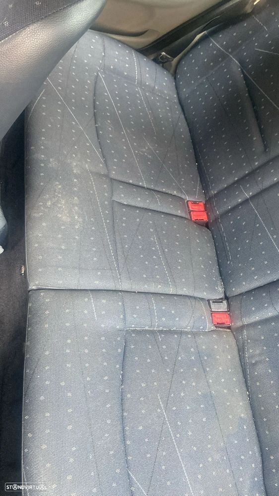 Renault Clio 1.2 16V S - 7