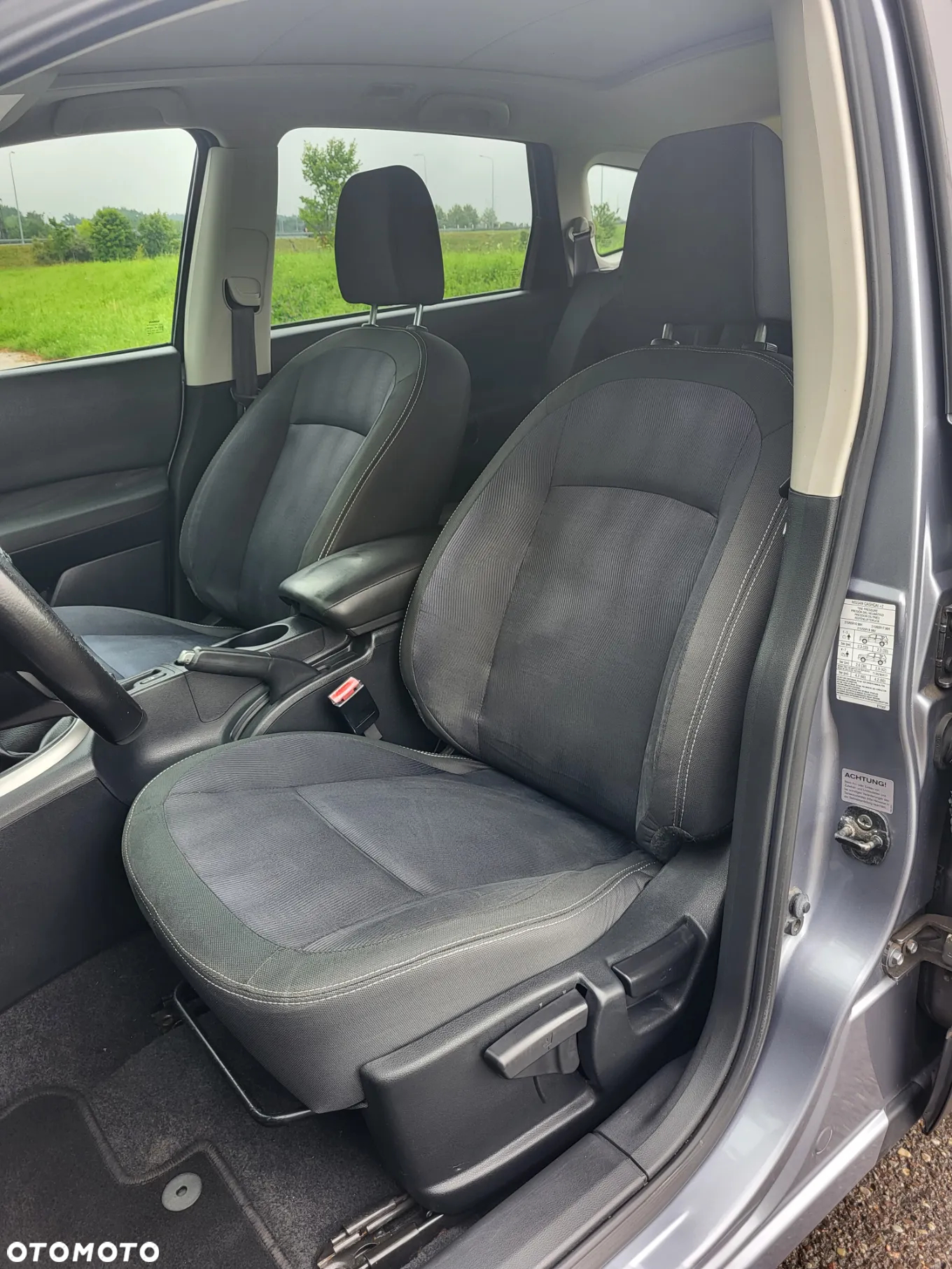 Nissan Qashqai+2 - 14