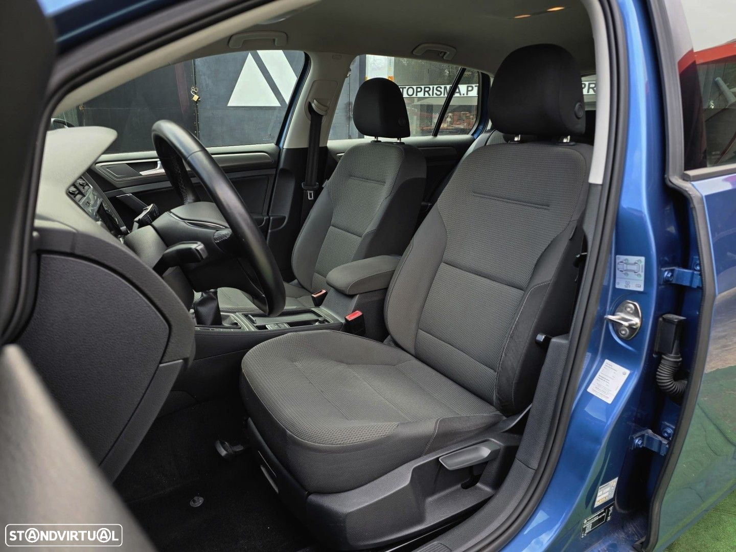 VW Golf 1.6 TDi Confortline - 5