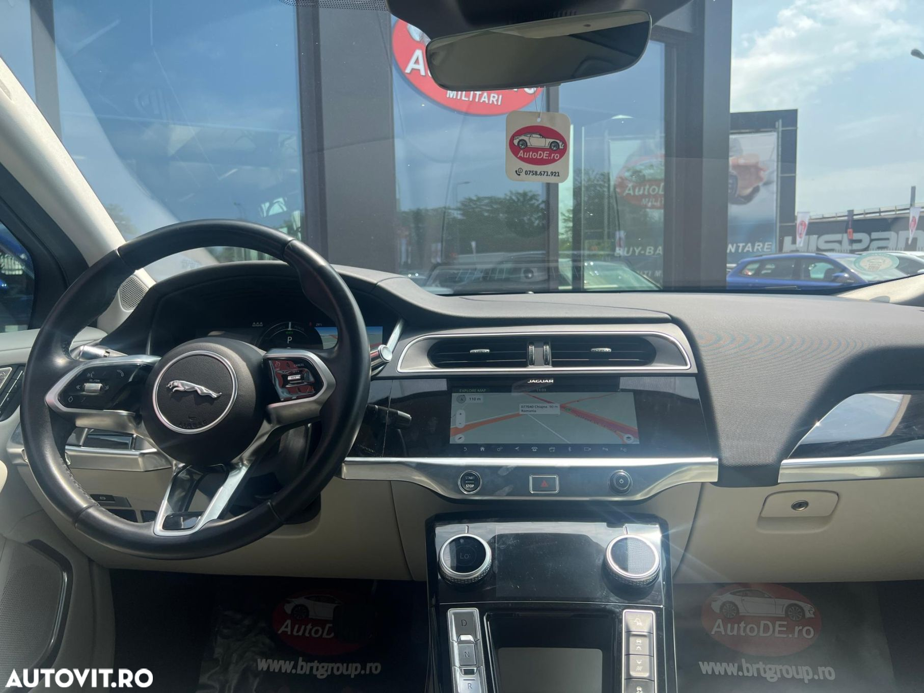 Jaguar I-Pace - 8