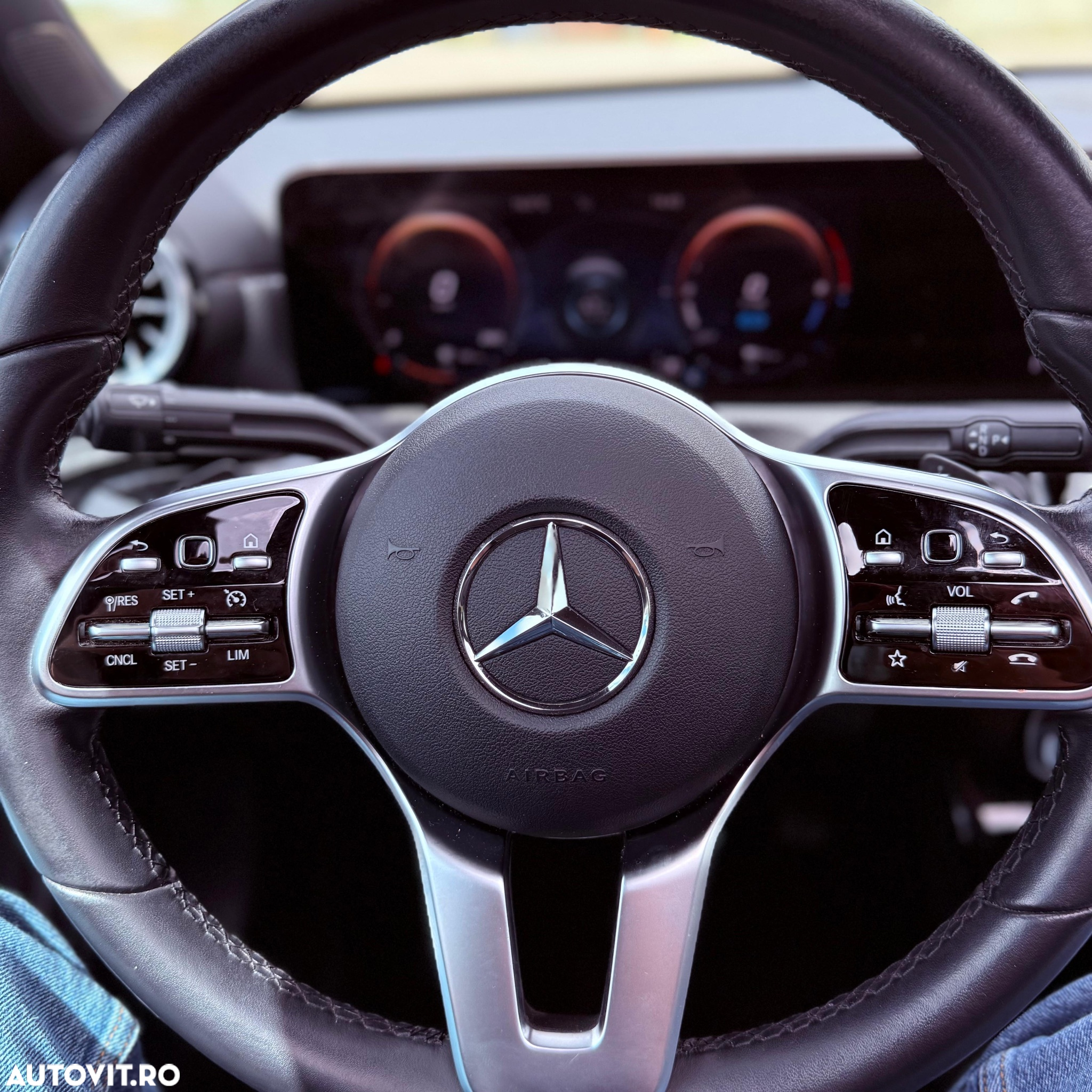Mercedes-Benz A 200 4Matic 8G-DCT Edition 2021 - 7