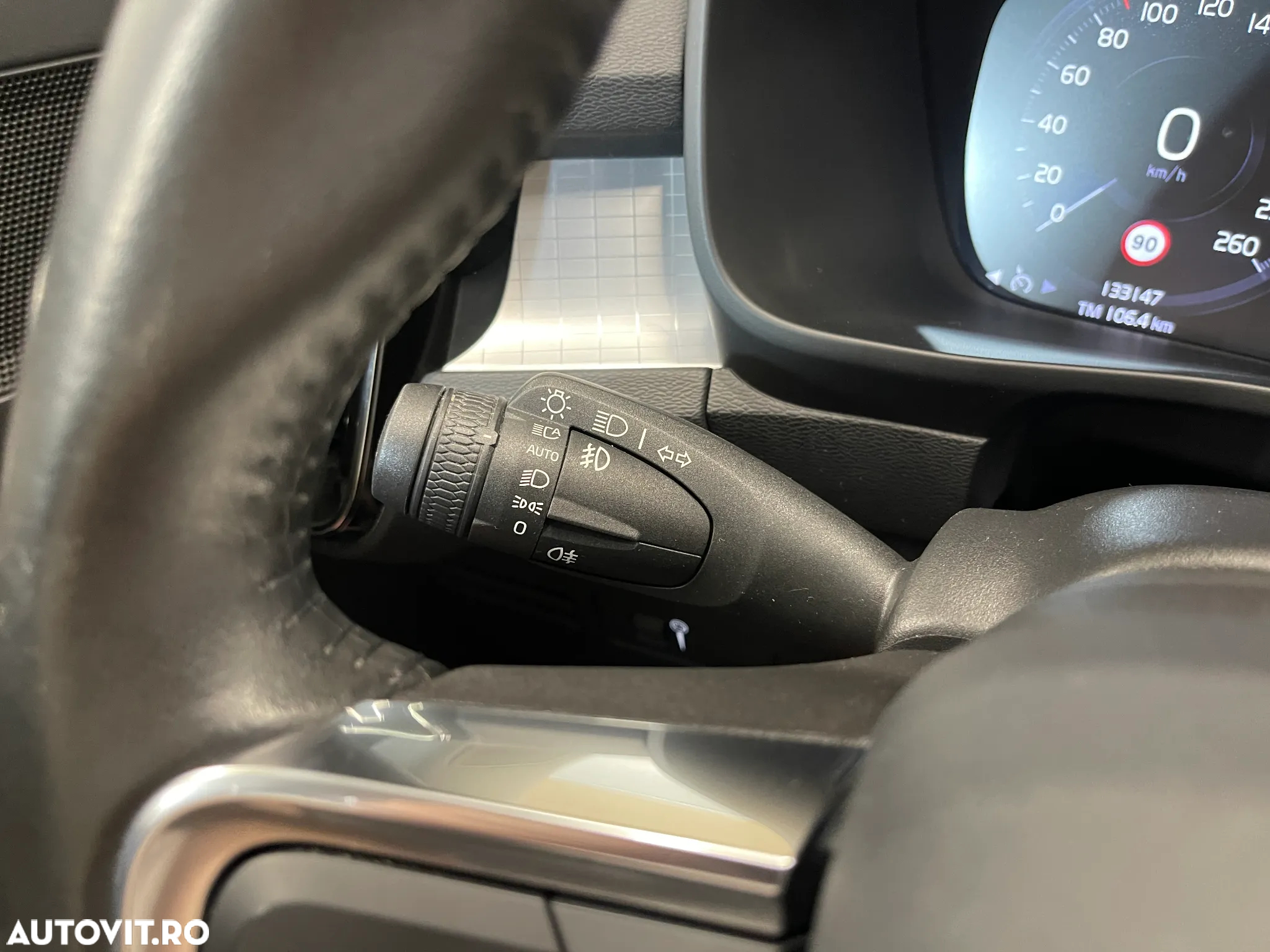 Volvo XC 40 D3 Momentum - 22