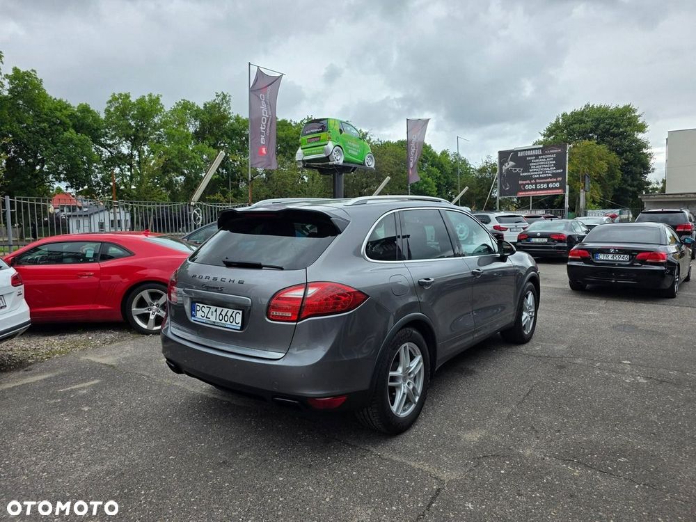 Porsche Cayenne S - 5