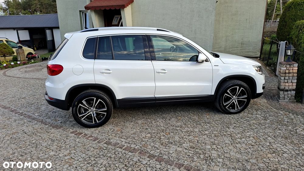 Volkswagen Tiguan 2.0 TDI SCR 4MOTION BlueMotion Technology DSG Lounge Sport & Style - 16