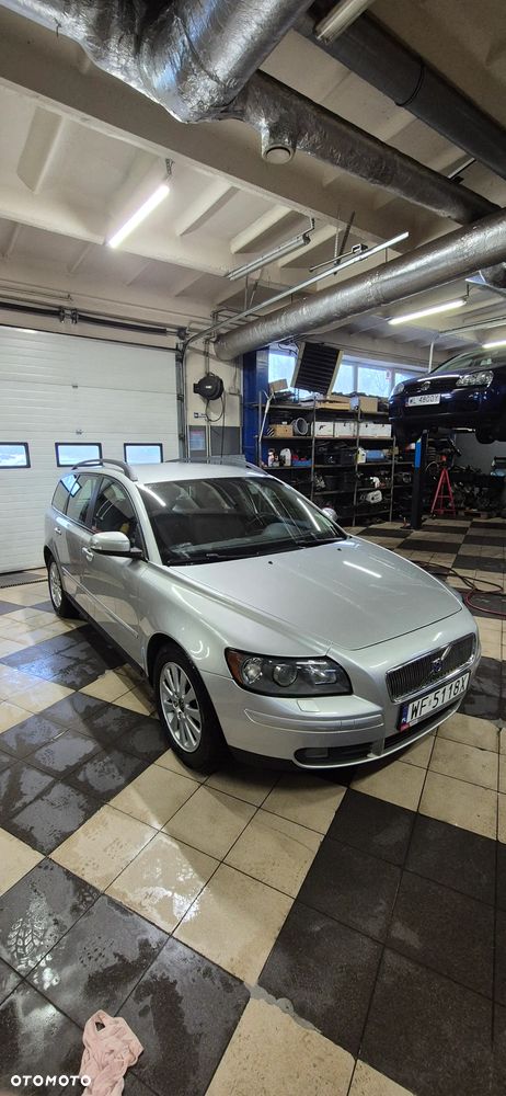 Volvo V50 2.4D5 Momentum - 1