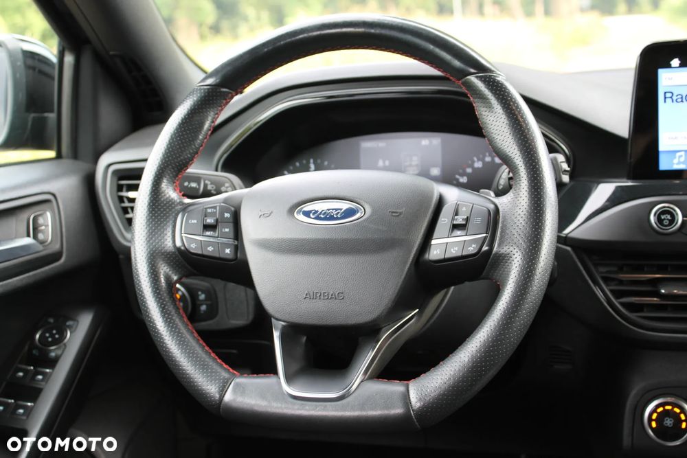 Ford Focus 1.5 EcoBlue Start-Stopp-System ST-LINE - 21