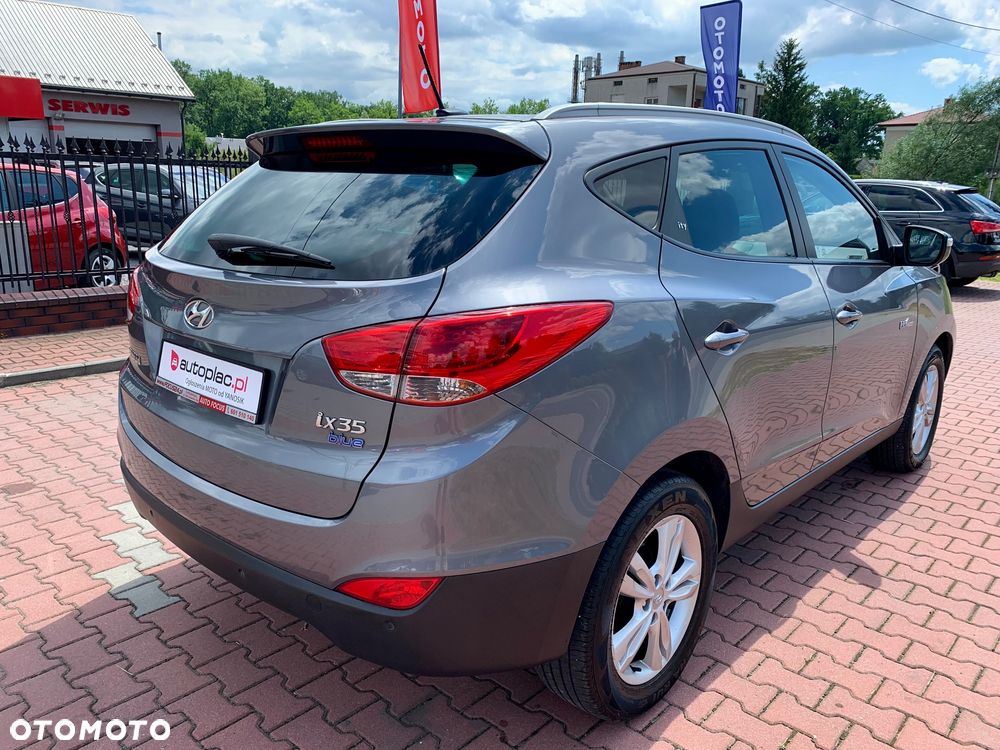 Hyundai ix35 1.7 CRDi 2WD blue Finale Gold - 9