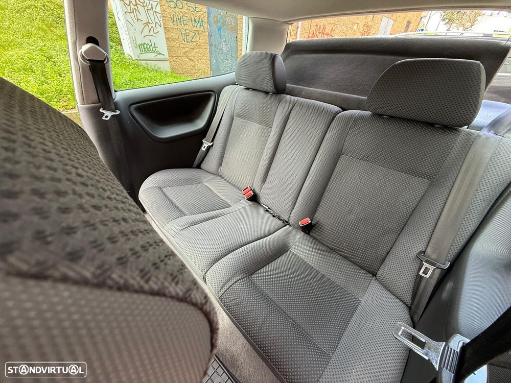 VW Polo 1.0 Confortline - 19