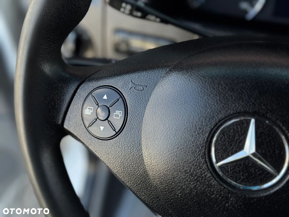 Mercedes-Benz SPRINTER - 26