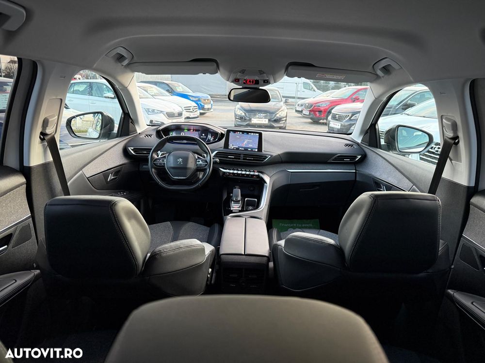 Peugeot 3008 1.2 PureTech Turbo S&S EAT8 Allure - 6