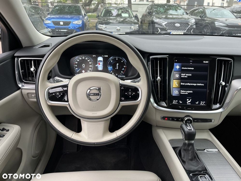 Volvo V60 D4 SCR AWD - 15