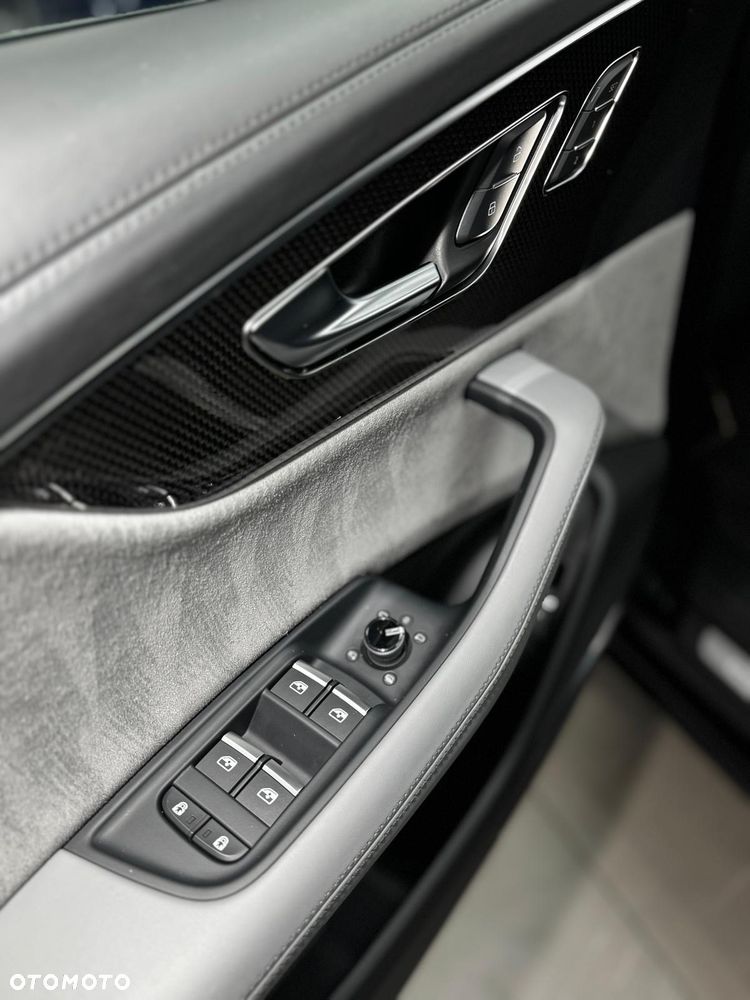 Audi SQ8 TFSI Quattro Tiptronic - 12