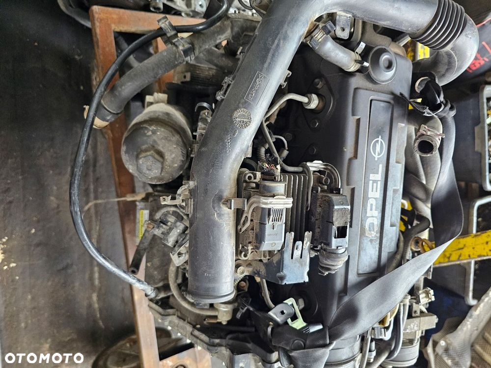 SILNIK OPEL MERIVA ASTRA II G CORSA C 1.7CDTI Y17DT - 5