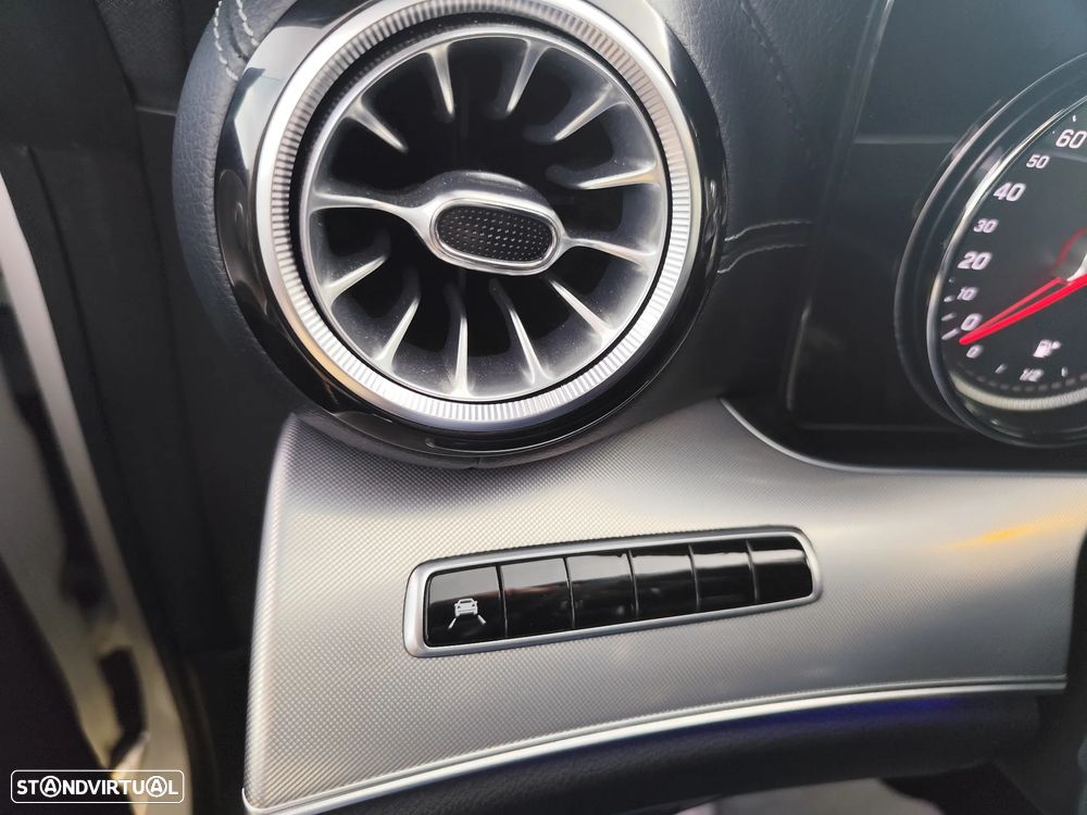 Mercedes-Benz E 220 d AMG Line - 12